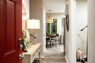 Spacious Oasis in Quiet Suburb - Jonesboro - 0