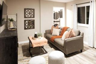 Spacious Oasis in Quiet Suburb - Jonesboro - 3