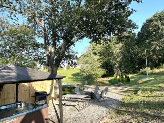 Brand new built! Pond, kayaks, hot tub,fire pit,grill… - Asheville - 2