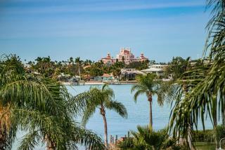 Bahia Vista Palm Trees & Coastal Breezes - Endless Fun on Isla - St Petersburg - 3