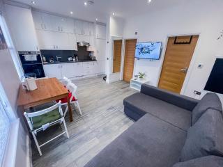 Beautiful 1 Bedroom Flat Close to City Centre - Londra - 5