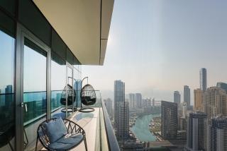 Modern 2BR High Floor Haven in Vida Dubai Marina - Dubai - 5