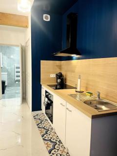 Moderne & Chaleureux - Grand Parking Gratuit - Migennes - 5