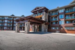 Juniper Springs Lodge #412 - Luxury Ski in Ski out! 2 Bedroom - Mammoth Lakes - 2