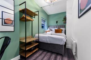 Fabulous One Bedroom Flat with Private Garden - 6