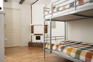 Historical Malt Factory Apartment, 6 Bedrooms, sleeps 12 , Hot Tub - Helsingborg - 7