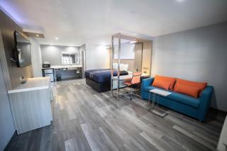 Travelodge by Wyndham Whittier - Whittier - 8
