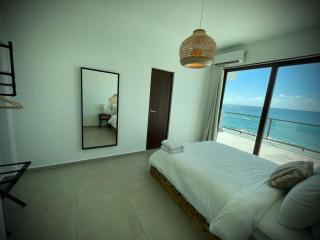 1 Corcega Beachfront Suites - Rincon - 5
