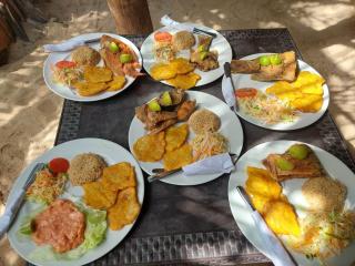 Hugos Place Baru - 2