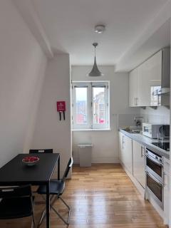 Central , bright and modern flat up to 4 people - Londra - 1