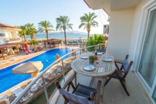 Sunset Beach Club Aqualettings Dolphin 4 - 9