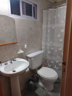 Casa de huéspedes con pileta. - 8