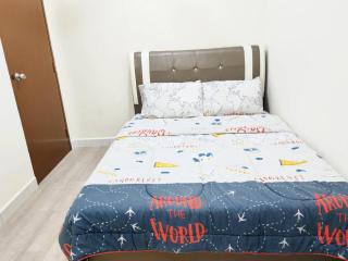 UG Homestay BP - Netflix & 4 Air-Con Rooms - Batu Pahat - 5