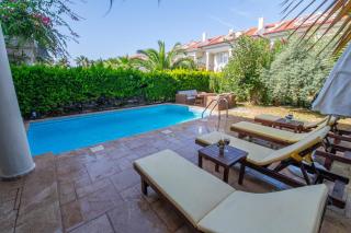 Sunset Beach Club Aqualettings Starfish 3 - 6