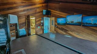 5 Bedroom Family Gathering Home with Indoor Hot Tub - Huron - 8