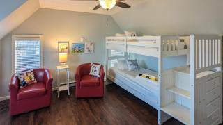5 Bedroom Family Gathering Home with Indoor Hot Tub - Huron - 6