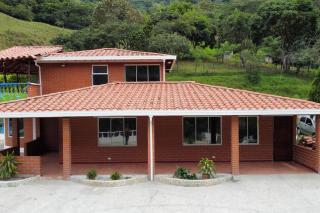 Casa de campo cerca a Medellín - Titiribí - 1
