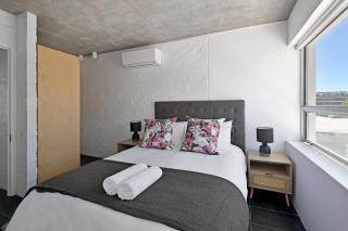 Bantry Bay 2bed 100m To Beach - 6