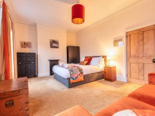 Charming Victorian Hidden Gem - Pass the Keys - 9