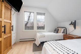 Tri-level condo, close to Coonskin Lift! - 3