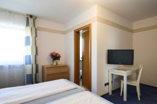 Hotel Garni Demmel - 1