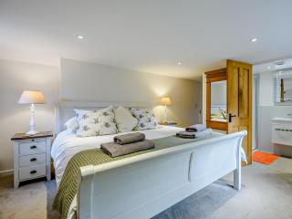 4 Bed in Sway NFL94 - 1