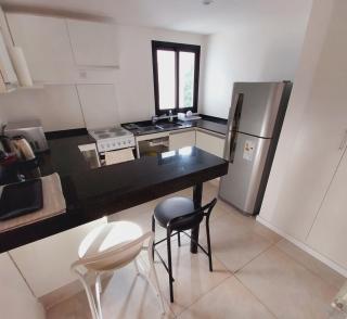 Departamento L246, Céntrico con Estacionamiento - 1