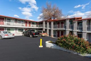 Red Roof Inn Redding - Redding - 3