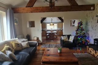Romantic rural cottage, log burner, Sky tv early check in ,large gardens - Llangefni - 2