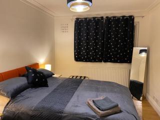 Superb 2 Bedrooms Ealing Broadway Apartment next to Tube & Buses - Ealing - 6