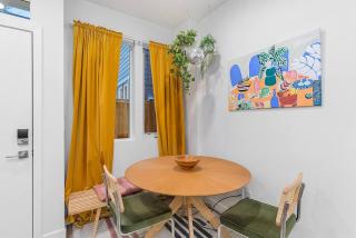 Cozy Oasis in the heart of Capitol Hill - Seattle - 5