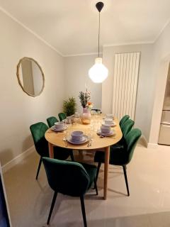 The Tansley Gardens - 1