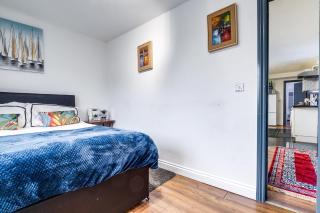 Flat in west midlands - Longford - 9