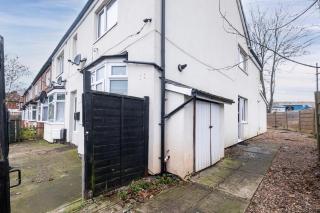 Flat in west midlands - Longford - 6