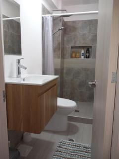 ALQUILO''APARTAMENTO COMPLETO con ZONA PRIVADA SOCIAL BARBECUE BBQ'' para FAMILIAS-3 HABITACION-2 duchas - 7