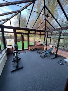 Huge Mansion w/ Hot Tub, Sauna and more! - Liverpool - 6