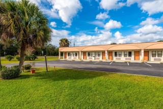 Econo Lodge - Crystal River - 8
