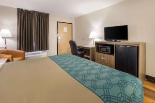 Econo Lodge - Hendersonville - 1