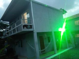 Kitnet tipo studio cozinha e banheiro privativos Bombinhas - 7