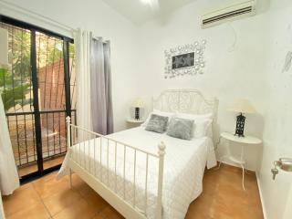 ZONA COLONIAL 2 habitaciones+wifi+balcon apartamento completo - 6