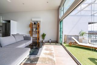 Spacious Penthouse With Spectacular Harbour Views! - Auckland - 4