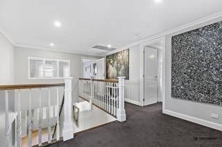 New Haven - Grand Canal View Suite - Banksia Beach - 6