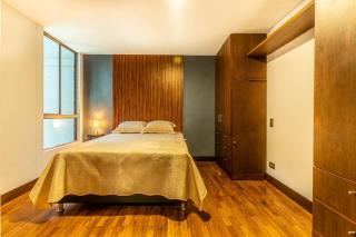 Apartamento familiar con jacuzzi El Poblado - Medellín - 1