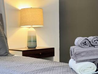 Spacious 2BR near Hollywood - BR3 - Los Angeles - 3