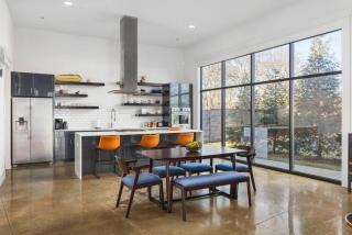 Unique Modern Ranch w Year Round Pool and Hot Tub - Nashville - 4