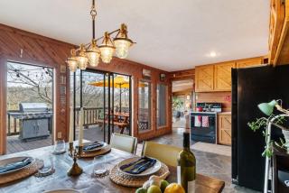Cozy Cabin Getaway on Buffalo River with HUGE Patio - 8