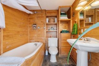 Cozy Cabin Getaway on Buffalo River with HUGE Patio - Lobelville - 3