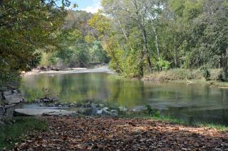 Cozy Cabin Getaway on Buffalo River with HUGE Patio - 8