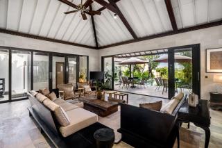 Villa Isolotto by BaliSuperHost - 3