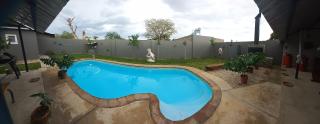 Urban Farm Haus Guesthouse - Rundu - 8